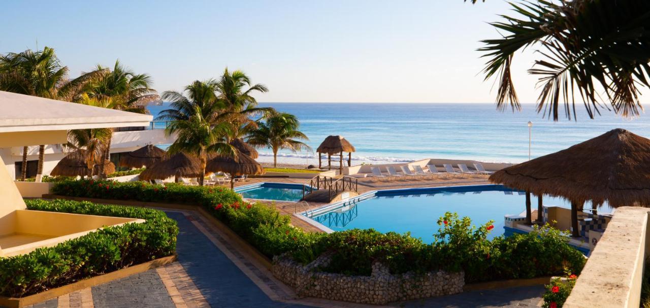Brisas Beachfront Penthouses Cancún Esterno foto